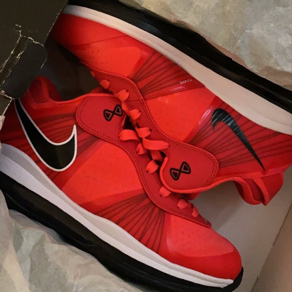 nike lebron 8 v/2 low solar red size 8.5